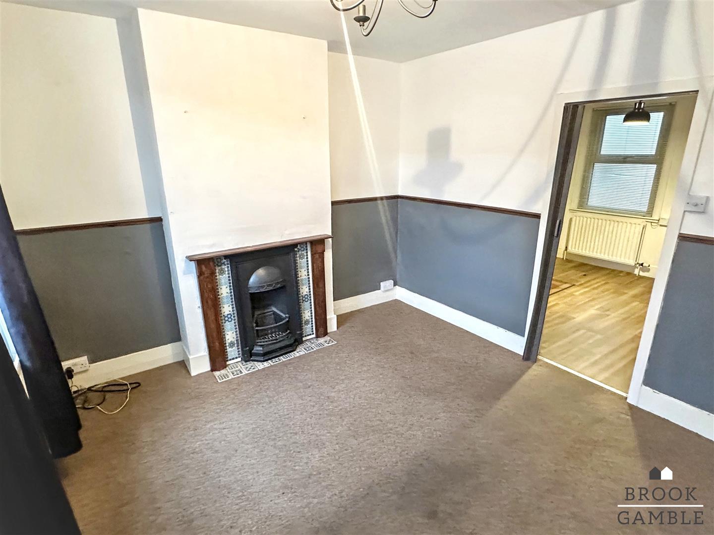 2 Bedroom House - Mid Terrace. Myrtle Road in Eastbourne,  3